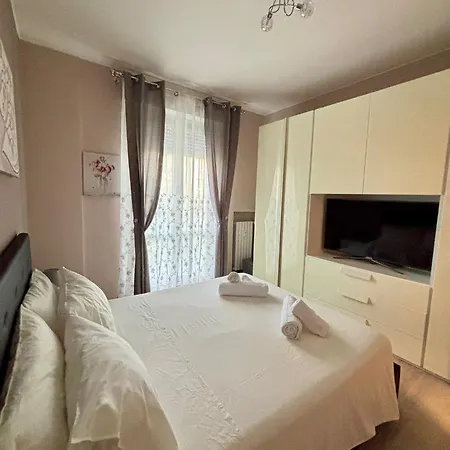 Apartment Helianthos *